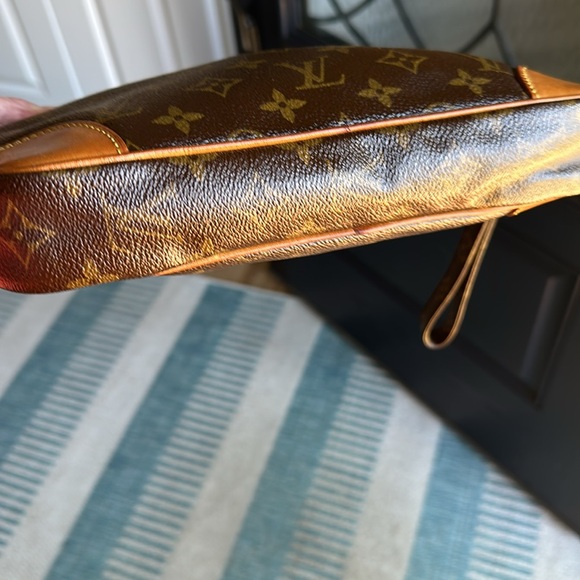 ❄️Blizzard Sale❄️Louis Vuitton Monogram Marly Draggonne Clutch❄️ - Picture 6 of 11